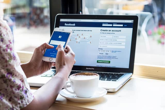 Facebook News will now let users in the UK set a location (Photo: Shutterstock)