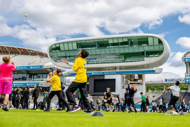 The world’s largest ever cricket lesson at London’s famous Lord’s ground with 945 youngsters playing