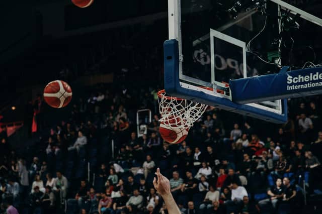 Basketball hoop