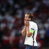Harry Kane and his England team-mates will have to conquer the pressure that weighs on them (Photo by Carl Recine - Pool/Getty Images)