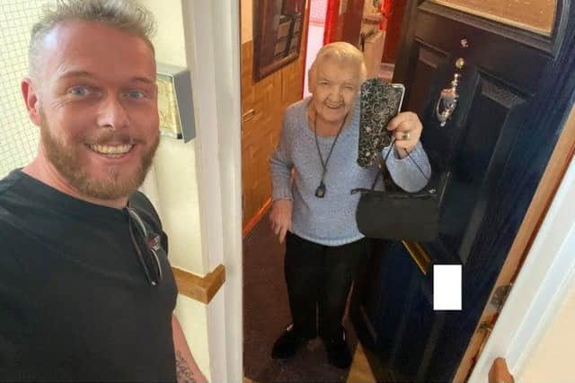A man from Leeds in West Yorkshire has gone viral on social media after returning a lost purse to an elderly resident