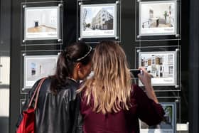 Zoopla House Price Index: Property supply reaches six-year high with sellers accepting less for their home 